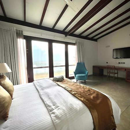 Driftwood Villa Pamunugama 外观 照片