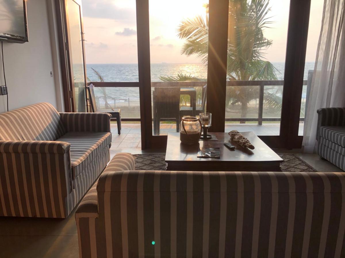 Driftwood Villa Pamunugama 外观 照片