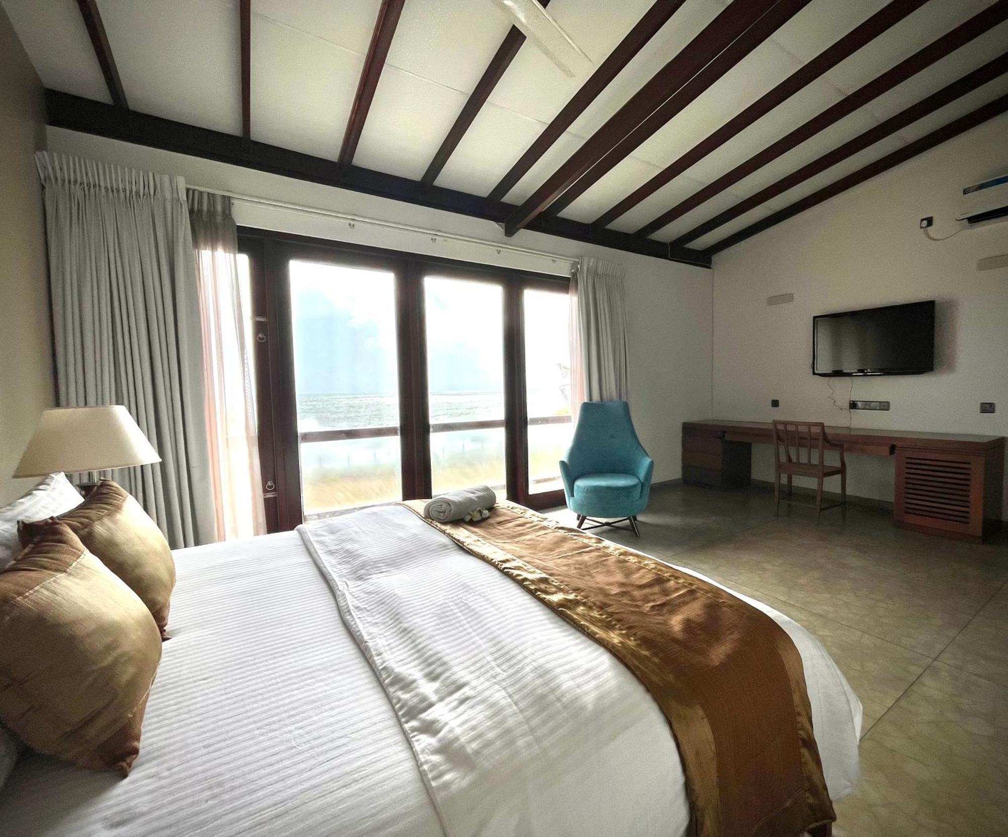 Driftwood Villa Pamunugama 外观 照片